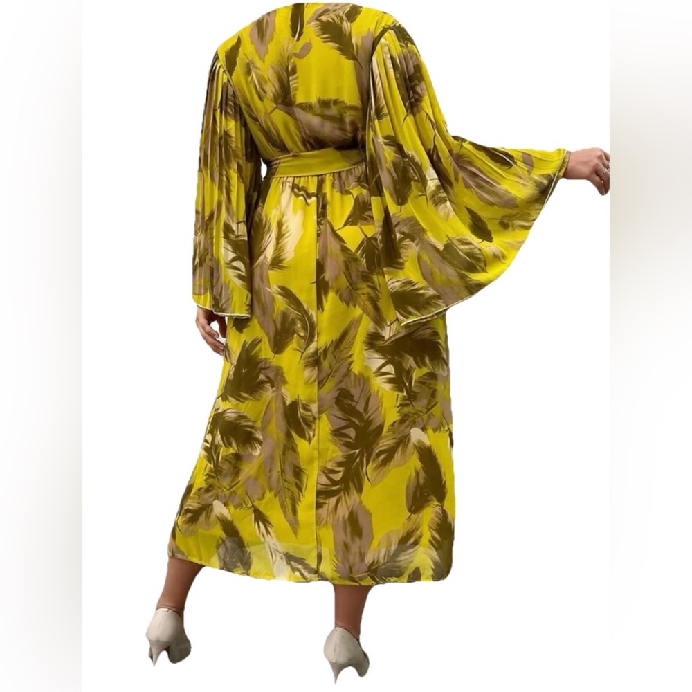 EUC Yellow Floral Maxi Dress 3X 
FYI: the belt is missing - Picture 4 of 7